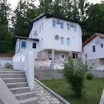 Zafaran By H&h Villa Sarajevo